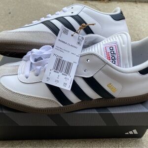 Samba Classic Soccer Adidas